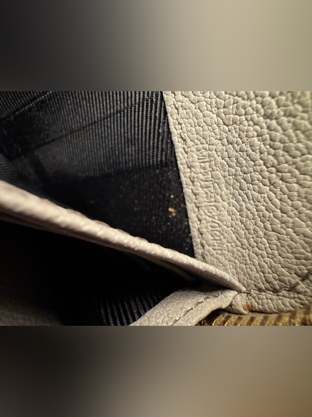 Burberry Cream Continental Leather Zip Wallet with Gold Plaque. - Picture 14 of 16